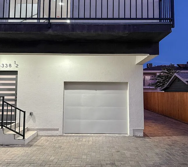 5340 Denny Ave — Photo 33