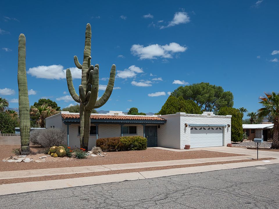 1st image of 9025 E Calle Playa