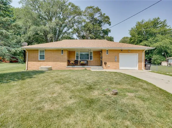 4016 SW 12th St, Des Moines, IA 50315
