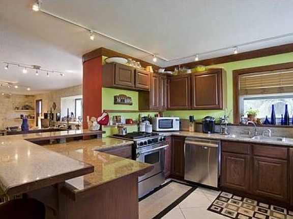 2nd image of 521 W Di Lido Dr