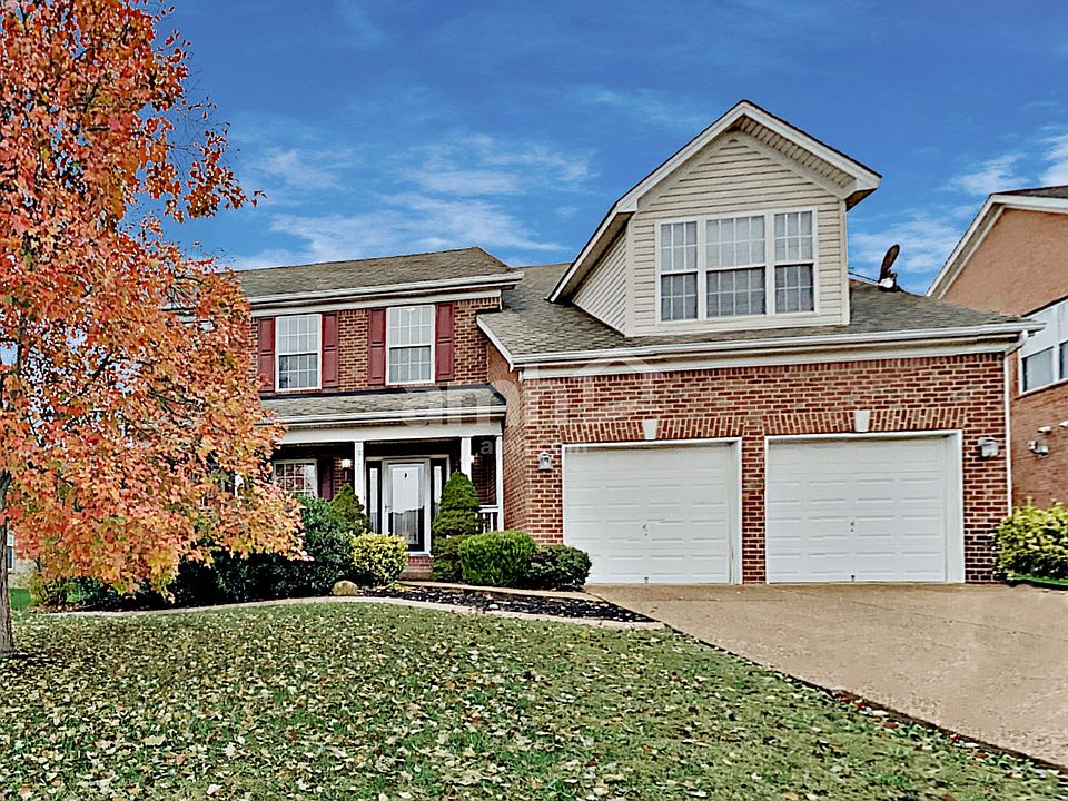 1st image of 210 Cobblestone Lndg
