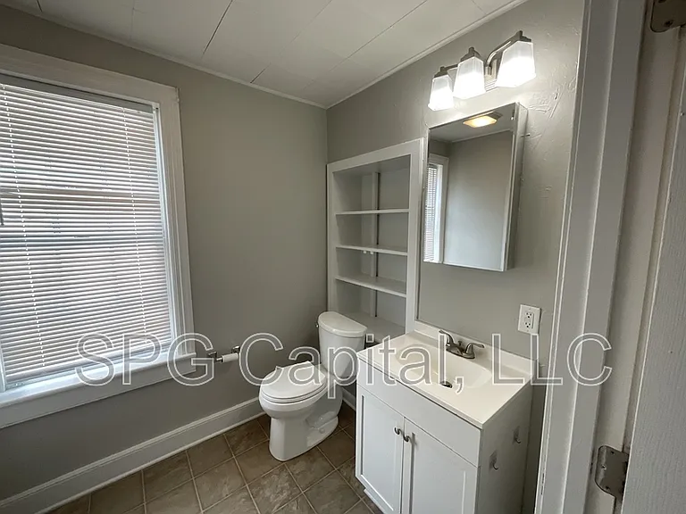 115 N Penn St — Photo 9