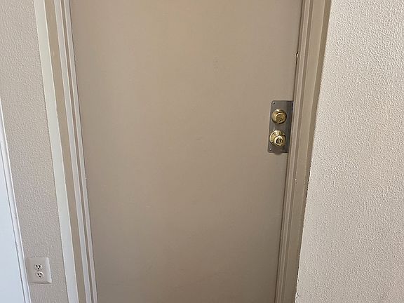 2nd image of 1526 Raspberry Ct
