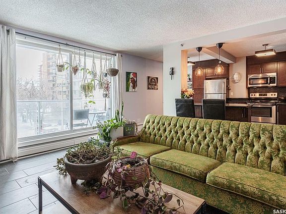 4th image of 320 5th Ave N #305