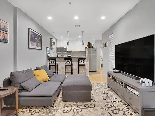 416 63rd St APT 1D, West New York, NJ 07093