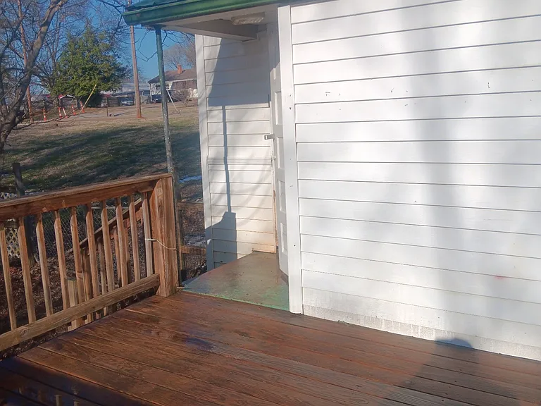 531 Fletcher St — Photo 22