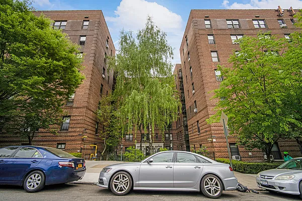 Sold by Compass | media 13