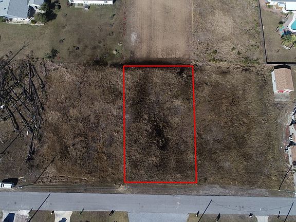 3rd image of 423 Colorado Dr