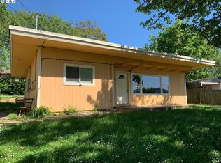 264 SE Darrell Ave, Winston, OR 97496