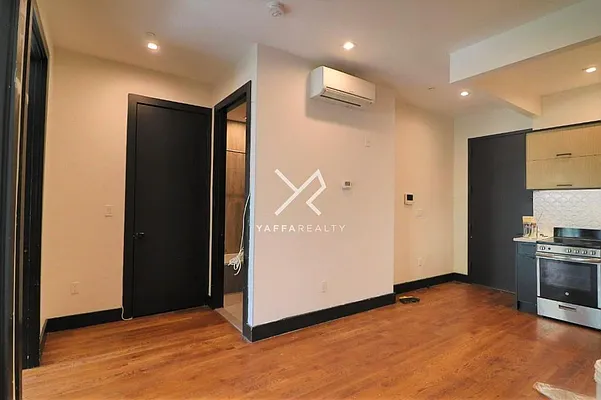 Rented by Yaffa Realty LLC | media 29