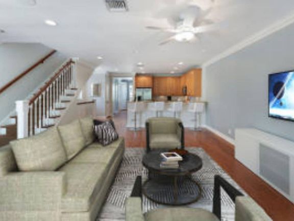 2nd image of 1003 W Heritage Club Cir
