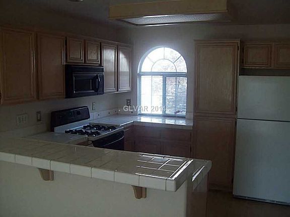 2nd image of 3125 N Buffalo Dr Unit 2109