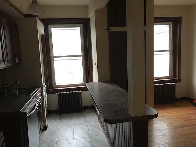 2nd image of 850 N 22nd St APT 3