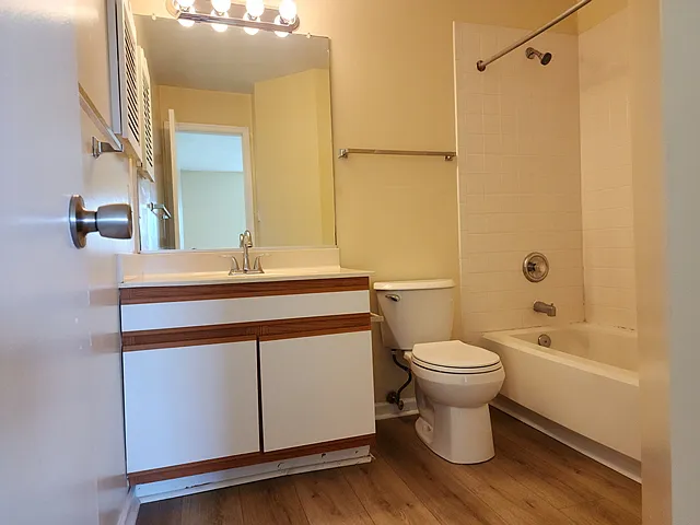 5326 Lake Victoria Arch — Photo 17
