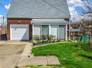 1581 Woodbine St, Pittsburgh, PA