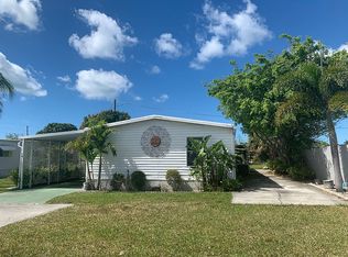 2100 Cypress Ct, Naples, FL 34110