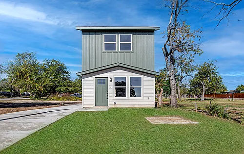 406 Grand Ave Photo 1