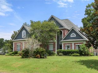 710 River Oaks Dr, Covington, LA 70433
