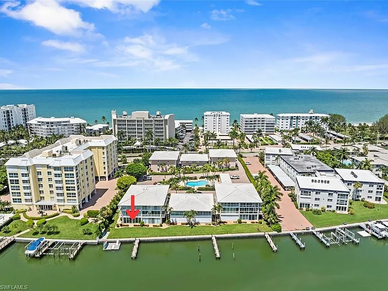 1910 Gulf Shore Blvd N #107 — Photo 40