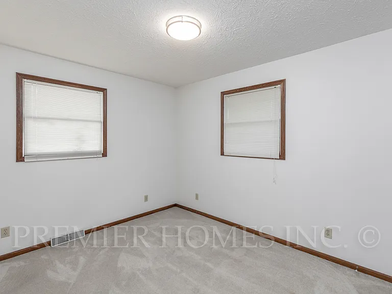 153 E Jones St #C — Photo 7