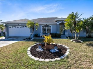8049 Kaitlin Cir, Lakeland, FL 33810