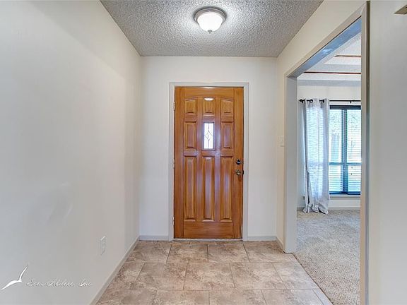 4th image of 3910 Jennifer Ln