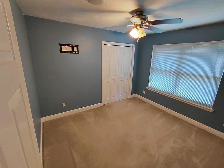 1810 Newman Ln — Photo 5
