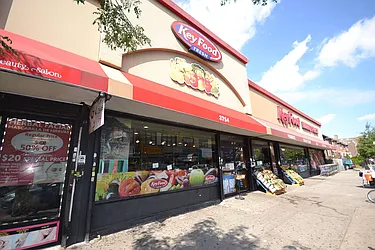 Rented by Silverstein Collection LLC 