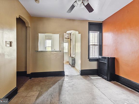 5th image of 1725 N 31st St