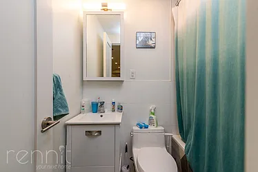 Rented by Rennit Inc.