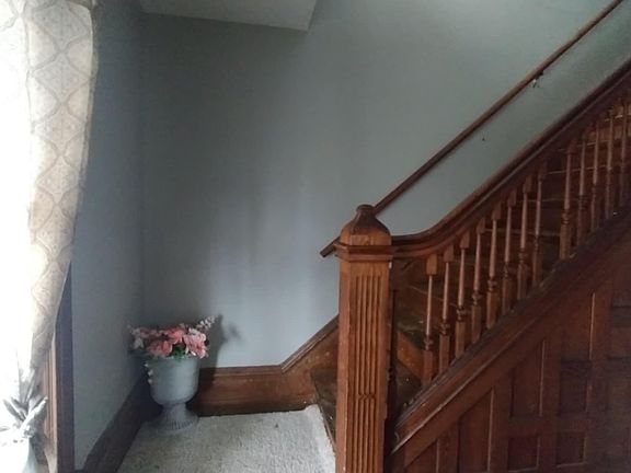 5th image of 435 E Broadway St #C