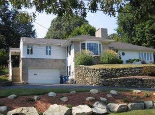 68 Dexterdale Dr, Warwick, RI 02886