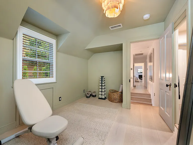 3100 Coldwater Canyon Ave — Photo 52