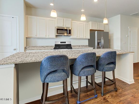 4th image of 7305 Pamlico Ct