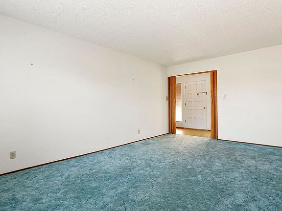4th image of 1501 Vista Dr