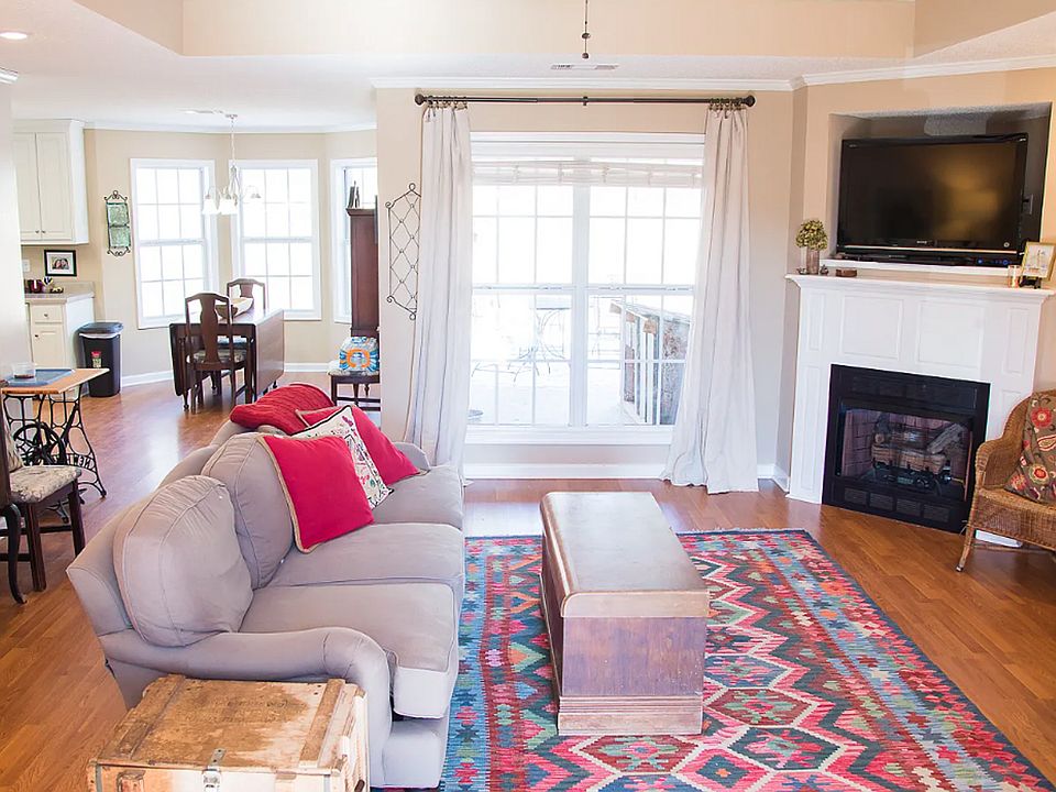 2nd image of 207 Birch Tree Loop