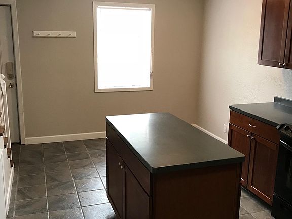 4th image of 1125 Bilbo St #8