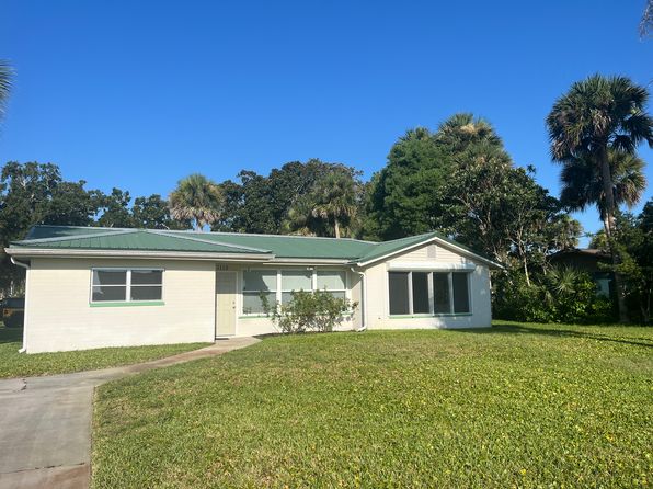 1110 S Riverside Dr
