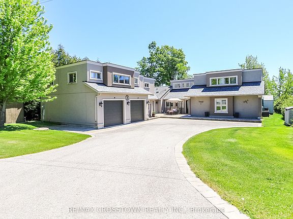 2nd image of 183 Lakeshore Rd W