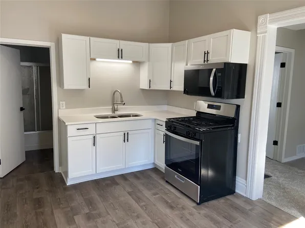 3910 12th St, Des Moines, IA 50313