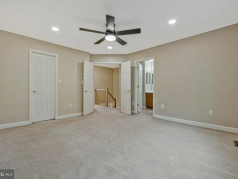 8335 Wades Way — Photo 34