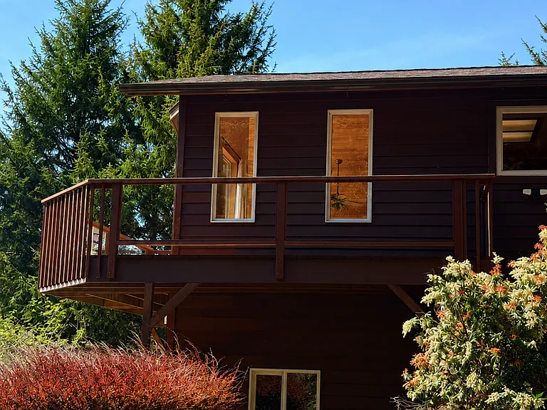 7205 SW Burl Dr — Photo 1