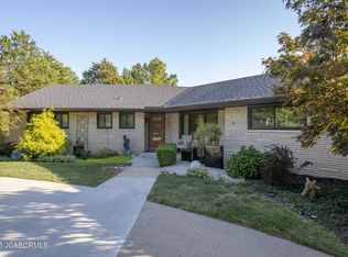 2505 E Schellridge Rd, Jefferson City, MO 65109