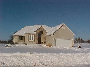 7705 Regency Ln, Stanwood, MI 49346