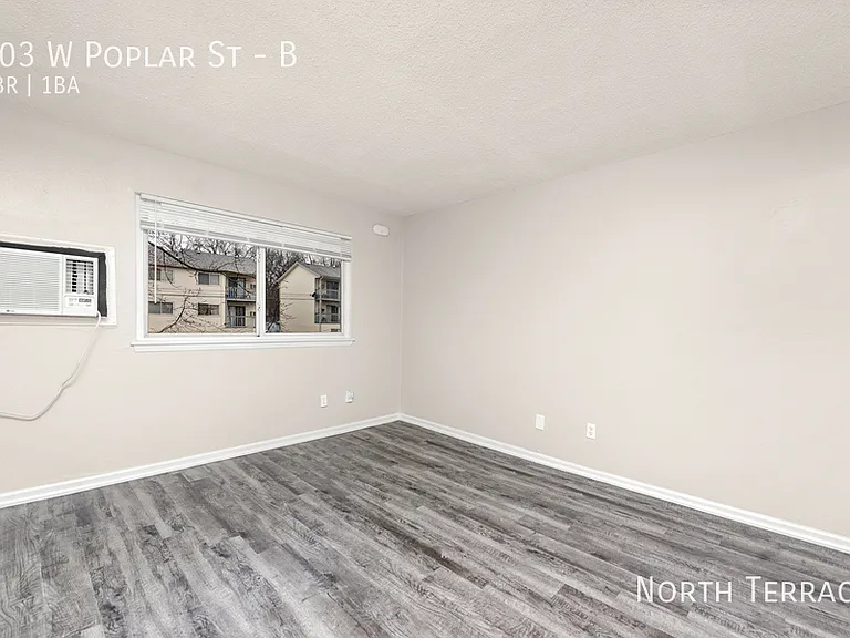 Poplar Place — Photo 26