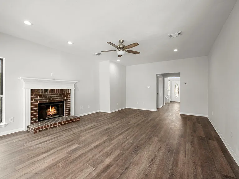 16518 Elmwood Point Ln — Photo 13