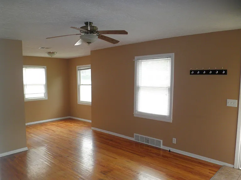 7731 Cuming Cir — Photo 4