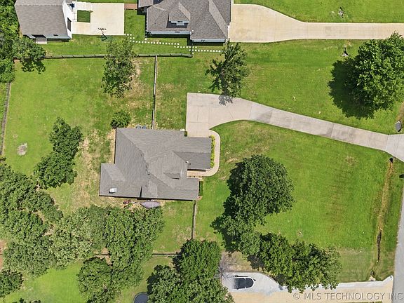 5th image of 6669 S 119th West Ave