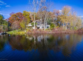 9301 Lookout Point Dr, Laingsburg, MI 48848