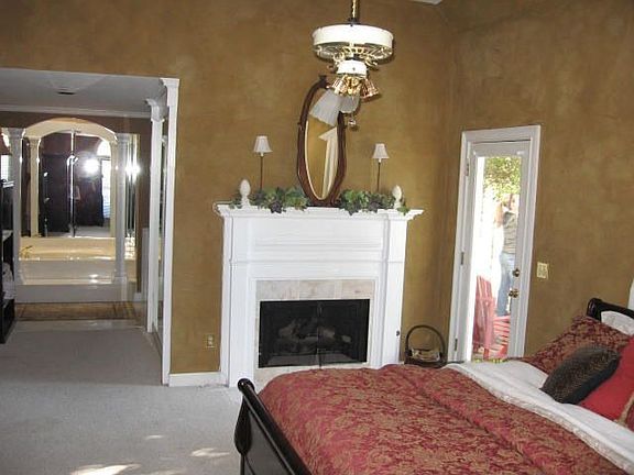 4th image of 3474 Sheridan Dr